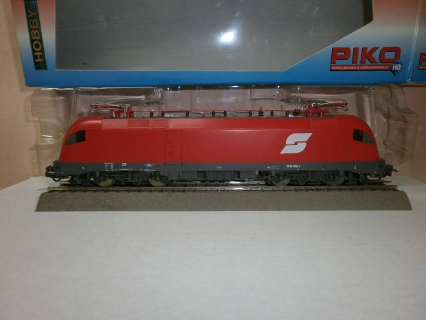 Piko 57410/21 - bb - 1016 "Taurus" villanymozdony - H0