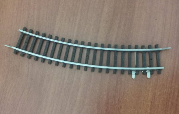 Piko H0 760 ívelt betáp vágány áram csatlakozó vasútmodell sín