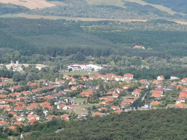 Piliscsabn panorms kert befektets