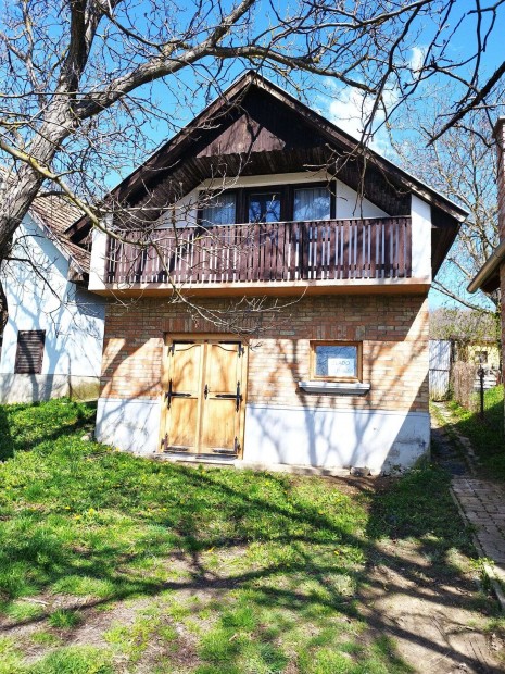 Piliscsév / családi ház / vegyesfalazatú / 2 szoba / 119 m