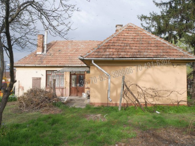 Pilisen j� k�rny�ken  fel�j�tand� csal�dih�z elad�