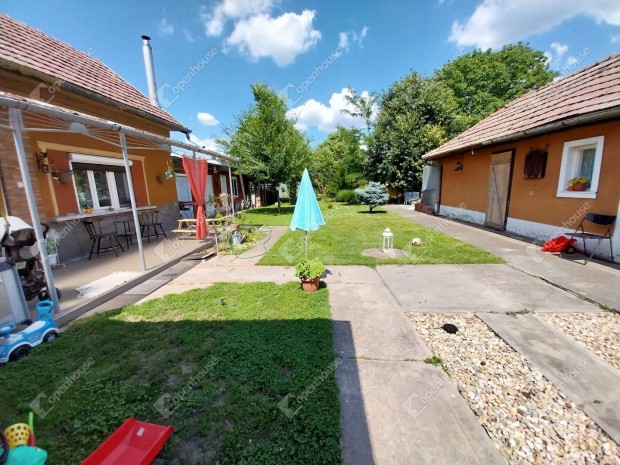 Pilisi otthon 72 m2 2 szobval, nappalival, 1016 m2-es telken