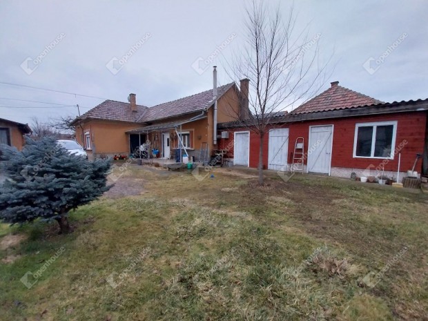 Pilisi otthon 72 m2 2 szobval, nappalival, 1016 m2-es telken