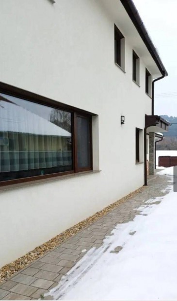 Pilisszentiv�n  2022-es, �jszer�, panor�m�s, pr�mium g�p�szet� csal�d