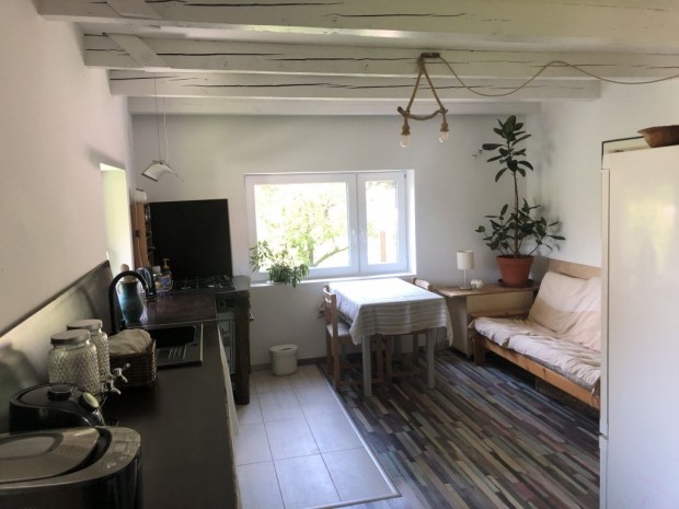 Pilisszentkereszt, Kakashegy utca, 56 m2-es, üdülő, 2 szobás