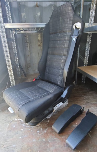 Pilot leveg�s l�grug�s vezet� �l�s sof�r �l�s karf�s �l�s 