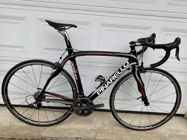 Pinarello Dogma Dura-Ace szettes országúti kerékpár