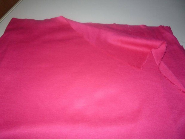 Pink, magenta szn ruhaanyag 120x190cm