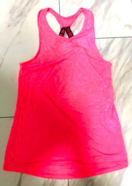 Pink fitnesz atlta