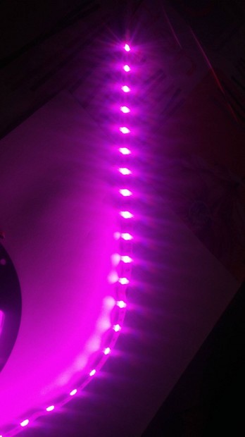 Pink ledszalag 5050 smd led 60 db / mter