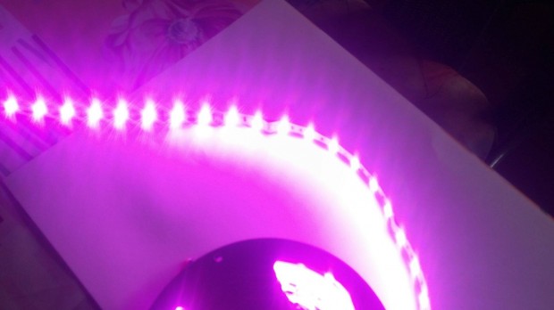 Pink ledszalag 5050 smd led 60 db / mter