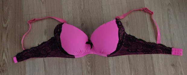 Pink melltartó szivacssal 80-85