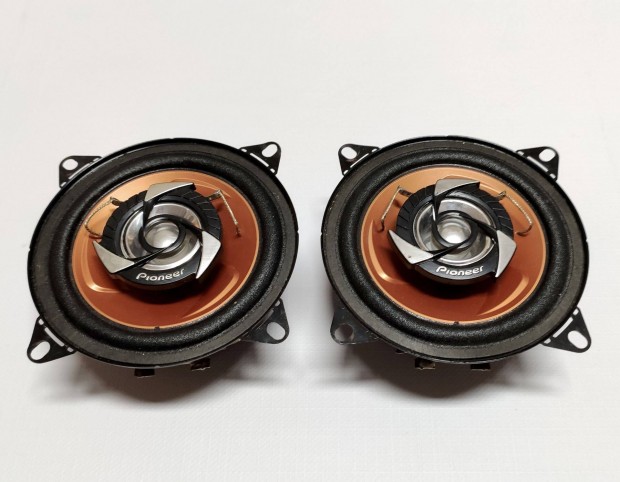 Pioneer 2 utas autóba való hangszórók