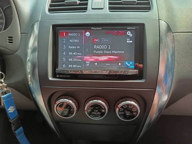 Pioneer AVH-5700 DAB múltimédia eladó.