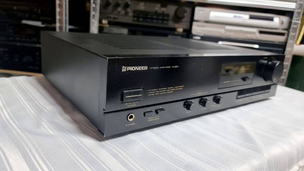 Pioneer A-221 sztere erst