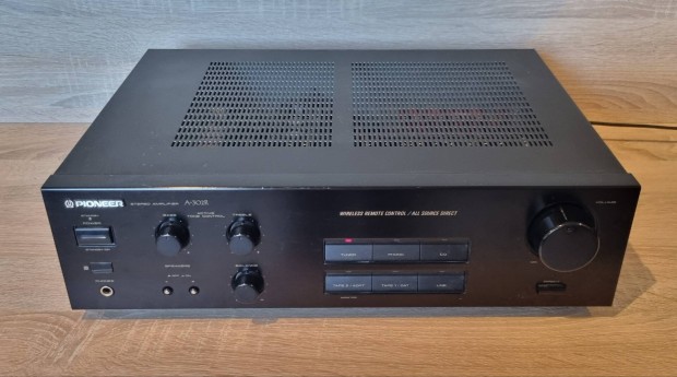 Pioneer A-302-R