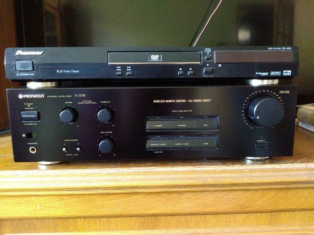 Pioneer A-351R 325 Wattos sztereó erősítő eredeti japán