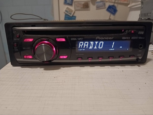 Pioneer Bluetooth autórádió, fejegység, CD.