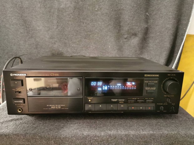 Pioneer CT-656 kazetts deck. 