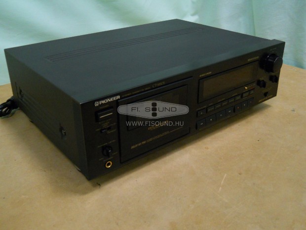 Pioneer CT-S810S ,1 kazetts 3 fejes magn deck