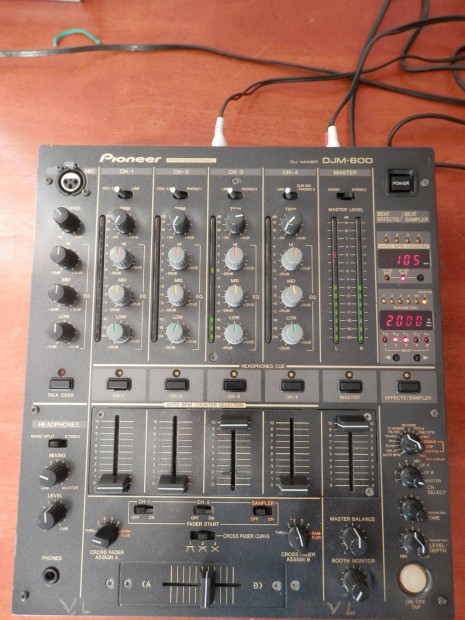 Pioneer DJM-600 Szabo Jzsef rszre