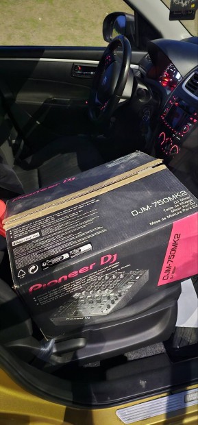 Pioneer DJM 750MK2 