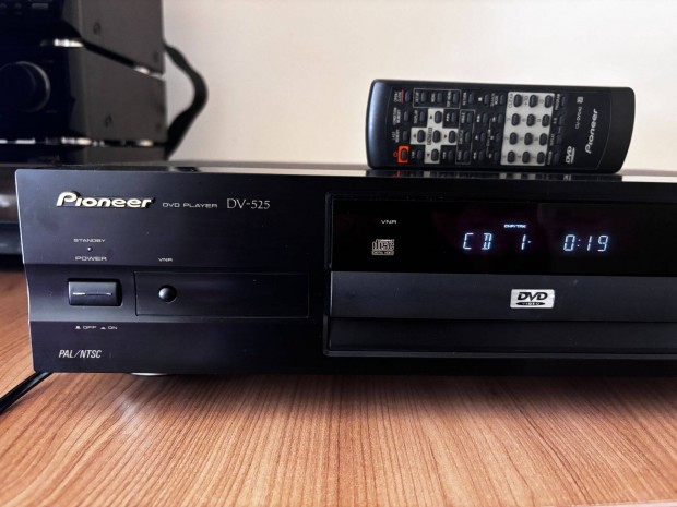 Pioneer DV-525 DVD Player gyri tvval