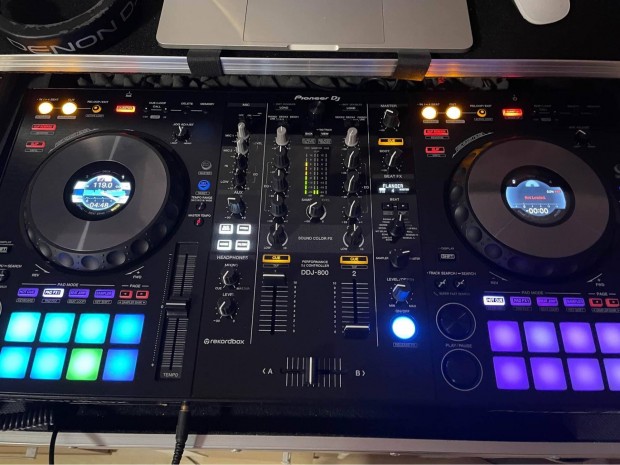 Pioneer Ddj 800 + Rack