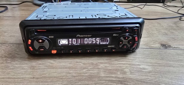 Pioneer Deh-1330R autós fejegység