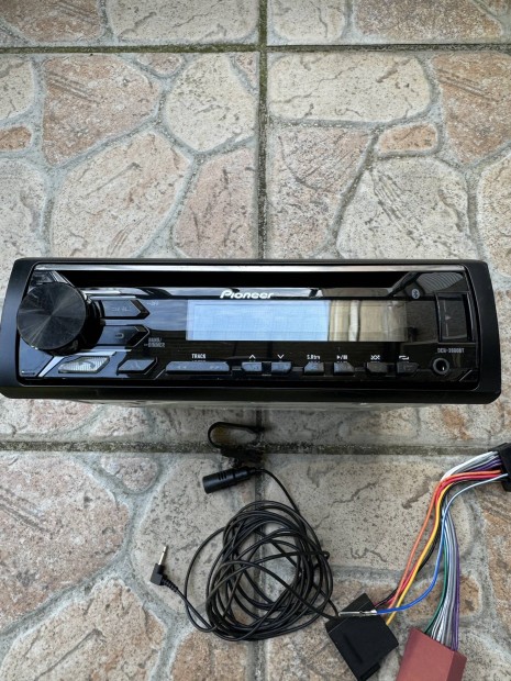 Pioneer Deh-3900bt cd/usb/aux/bluetooth/spotify