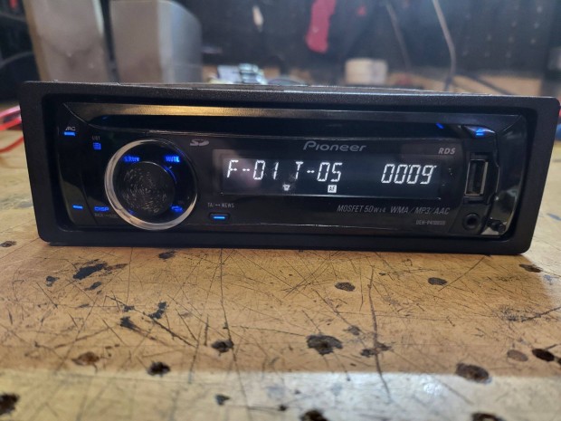 Pioneer Deh-P4100SD fejegység (USb-sd-cd-aux)