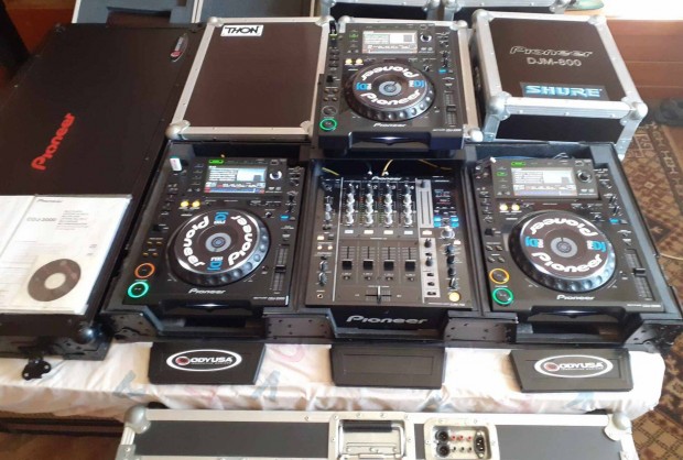 Pioneer Djm 750 j dobozban, Cdj 2000. + Laptoptarts rack