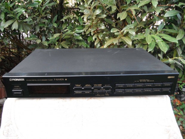 Pioneer F-301RDS tuner