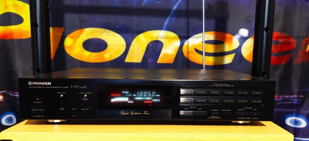 Pioneer F-757 Mark II.Hi-Fi Tuner.Extra TOP llapot!!