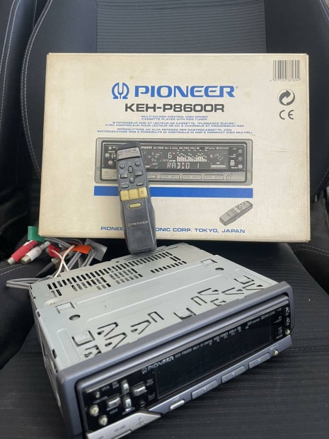 Pioneer KEH-P8600R Dobozos, Karcmentes