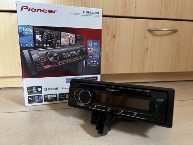 Pioneer MVH-S420BT