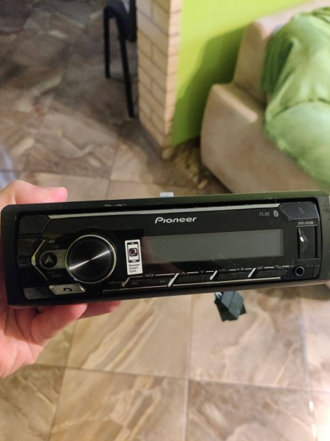 Pioneer MVH s-420bt