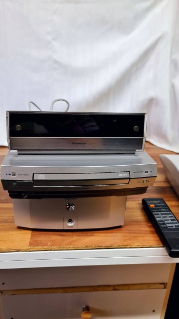 Pioneer M-F10 erősítő és DV77 cd lejátszó,kijelző és táv eladó