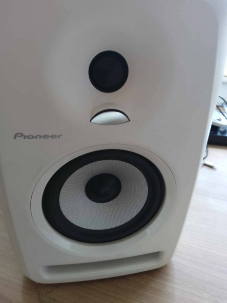 Pioneer Pioneer S- Dj50X Aktív stúdió monitor hangfal eladó Összeállí