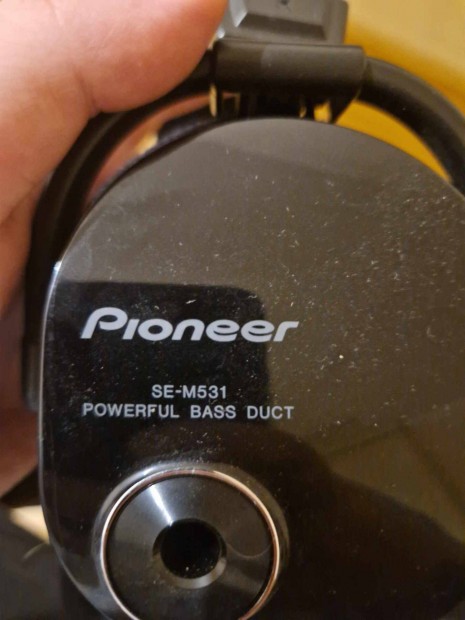 Pioneer SE-M531 fejhallgat, fekete