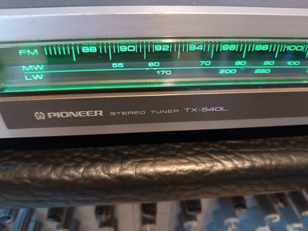 Pioneer Stereo Tuner