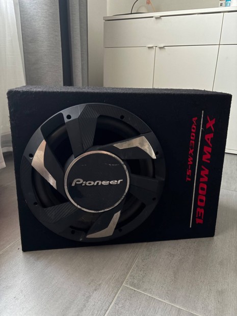 Pioneer TS-WX300A aktív mélysugárzó 1300W max - 350W RMS mélyláda