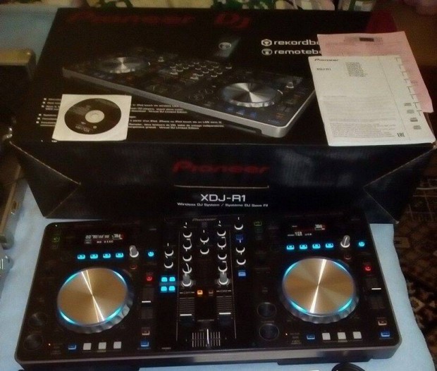 Pioneer Xdj-R1 + Decksaver, Zomo rack. cdj, djm. Cserlhet is