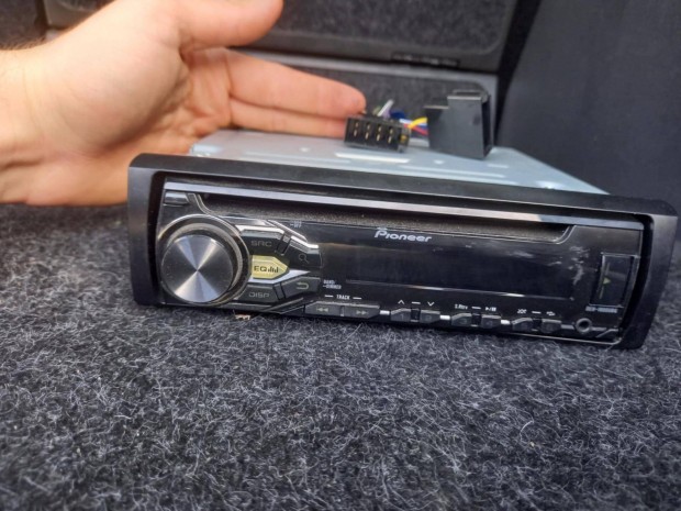 Pioneer autós rádió 1din CD,USB,AUX