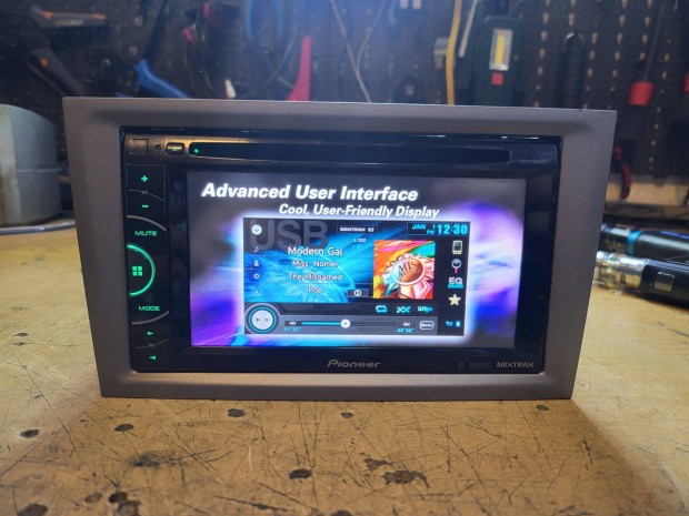 Pioneer avh-x2800bt fejegysg opel kerettel