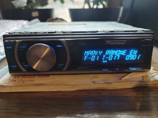 Pioneer d�l�lapos aut�s cd elad�