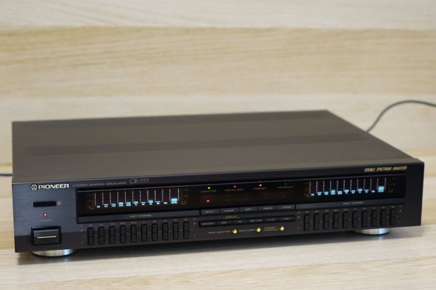 Pioneer eq eqalizer gr 777 deck