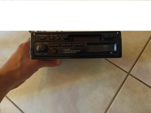 Pioneer kazettás autórádió