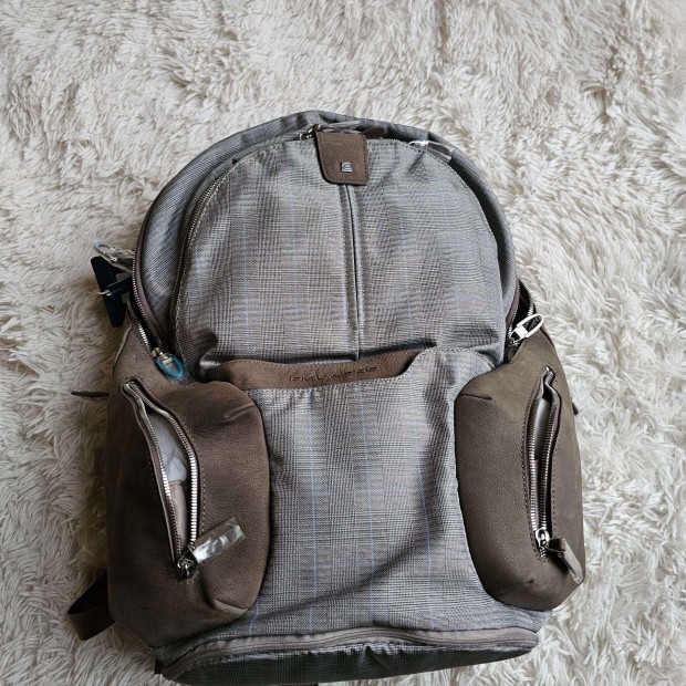 Piquadro H�tizs�k CA2943OS teljesen �j cimk�s eredeti 21/28.5 x 43 x