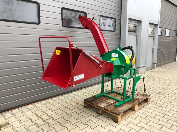 Piranja erd�szeti profi �g apr�t� k�szletr�l !